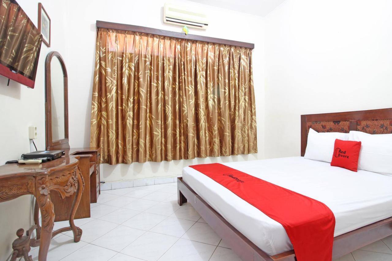 Reddoorz Near Pakualaman Hotell Yogyakarta Eksteriør bilde