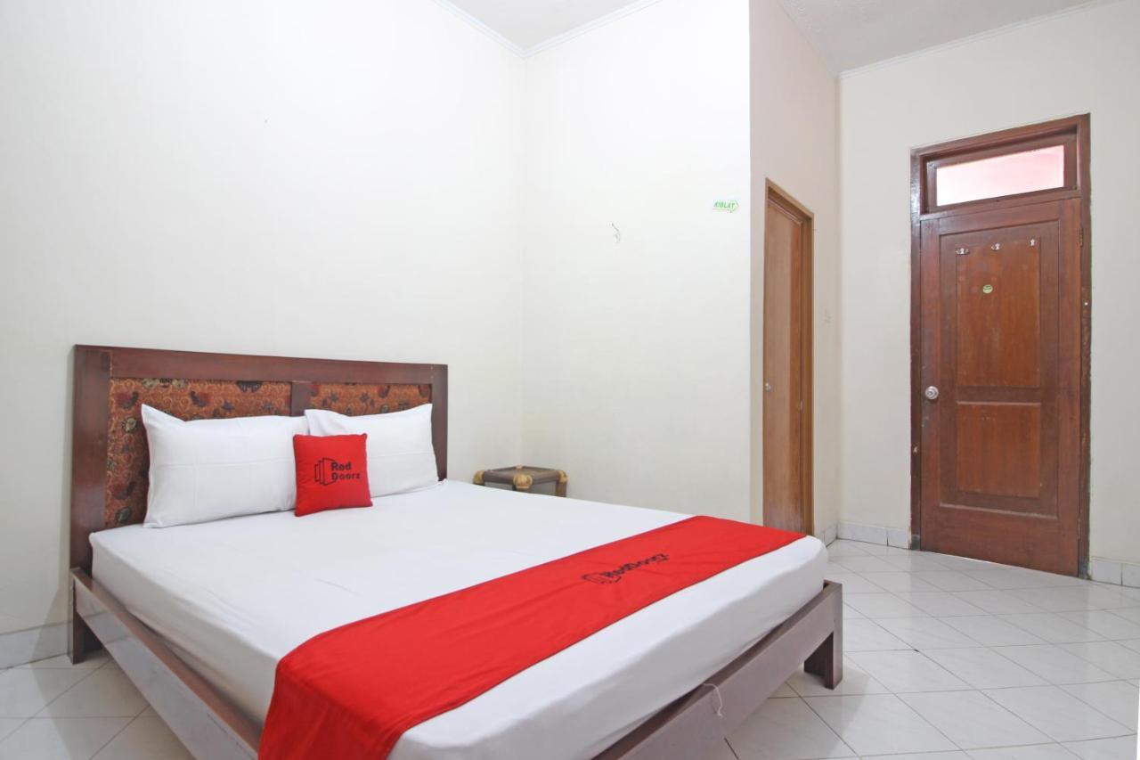 Reddoorz Near Pakualaman Hotell Yogyakarta Eksteriør bilde